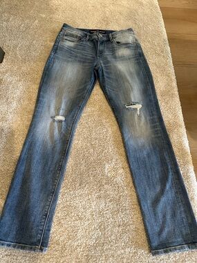 Express women’s cropped skinny mid rise distressed jean